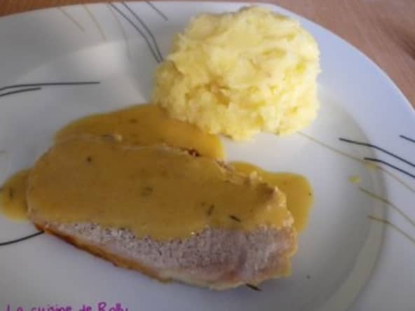 Rôti de porc à la bière, miel et moutarde