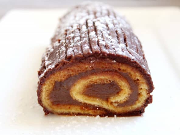 Bûche de Noël facile : chocolat, crème de marron, orange