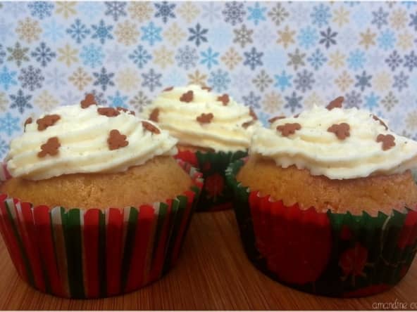 Cupcakes de Noël aux épices et au miel, glaçage à la Cannelle