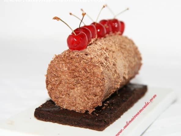 Bûchette facile au chocolat et aux griottes