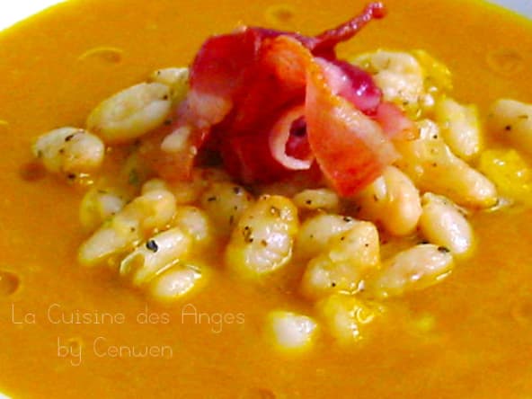 Soupe de potiron aux haricots blancs
