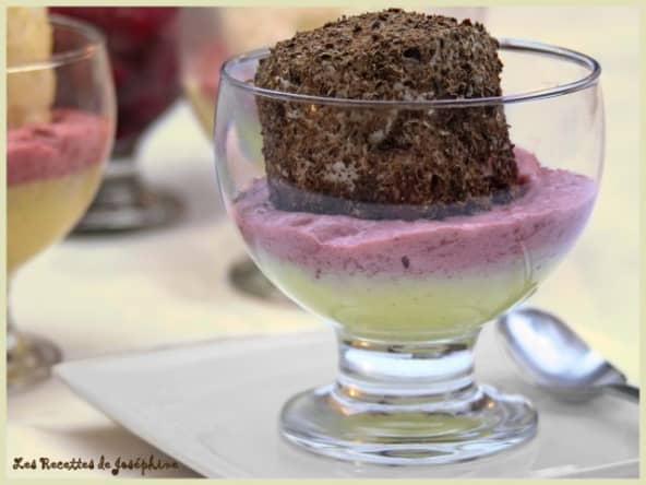 Œufs en neige et mousse d’amarena