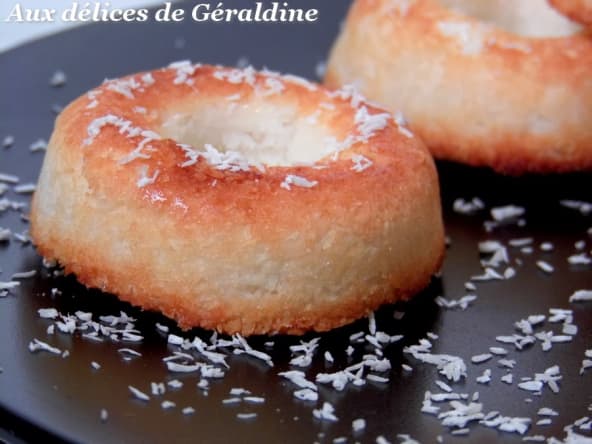 Rocher à la noix de coco moulé