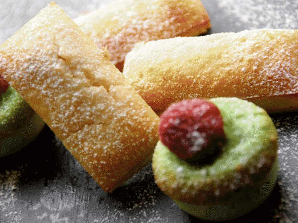 Financiers pandan framboises