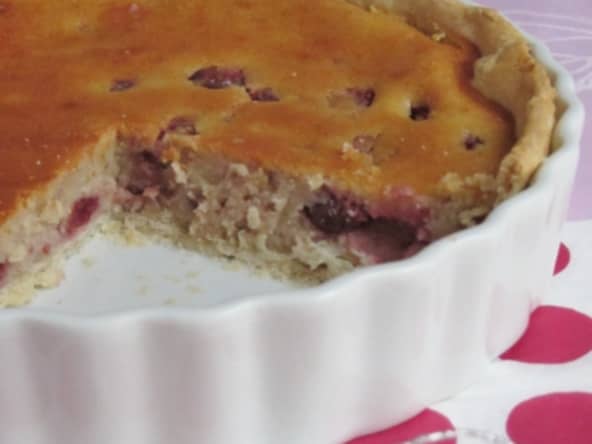 Tarte à la crème frangipane et aux cerises