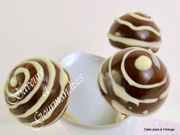 Cake Pops à la nonnette et miroir chocolat