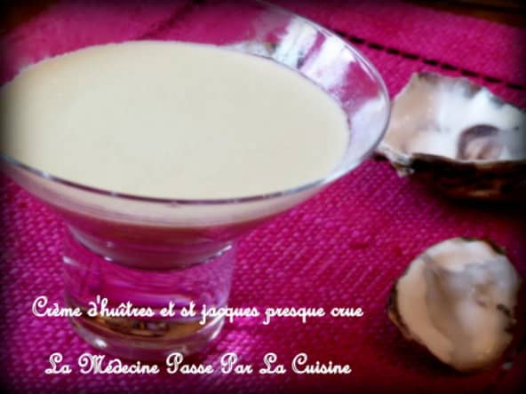 Crème d'huîtres et Saint Jacques pochées