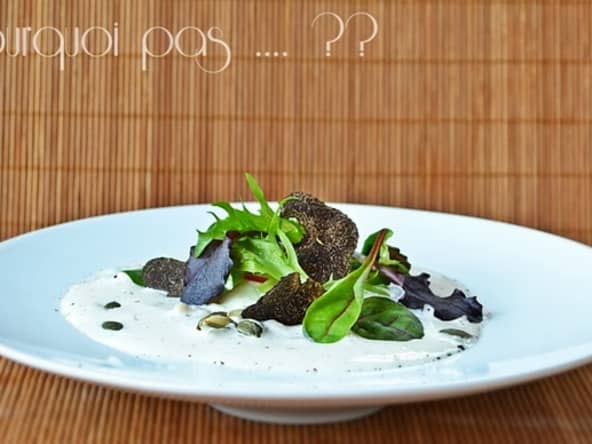 Oeuf mollet, fregola, truffe et crème aillée