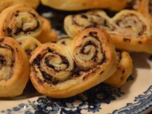 Palmiers feuilletés Kiri et tapenade