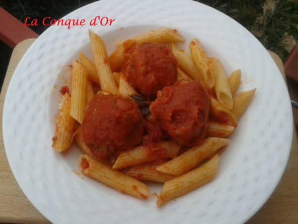 Penne aux boulettes de viande