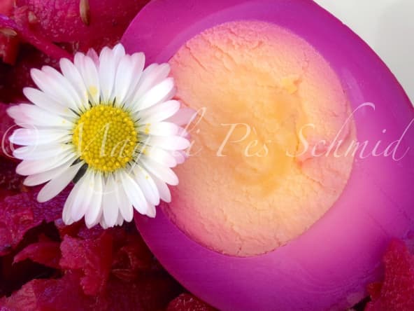 Oeufs probiotiques sur lit de betterave et carottes fermentées au kéfir de fruits