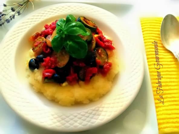 Polenta crémeuse aux légumes méditerranéens
