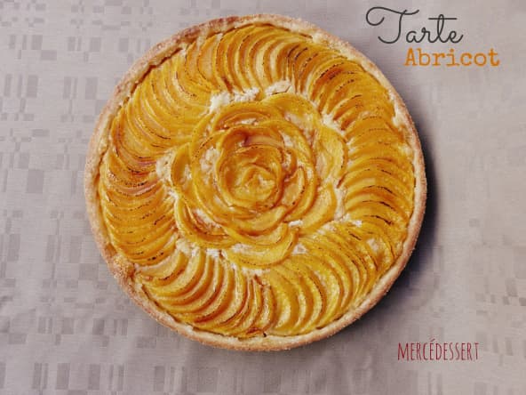 Tarte à l'abricot et crème d'amandes