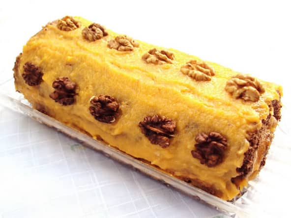 Tarte aux noix, farcie au douce d´oeufs