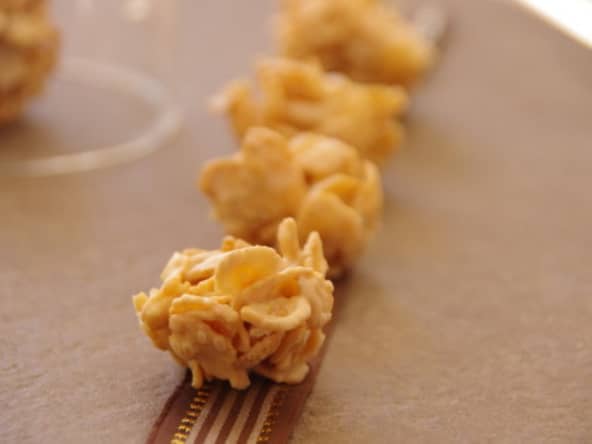 Rochers aux pétales de maïs et chocolat blanc