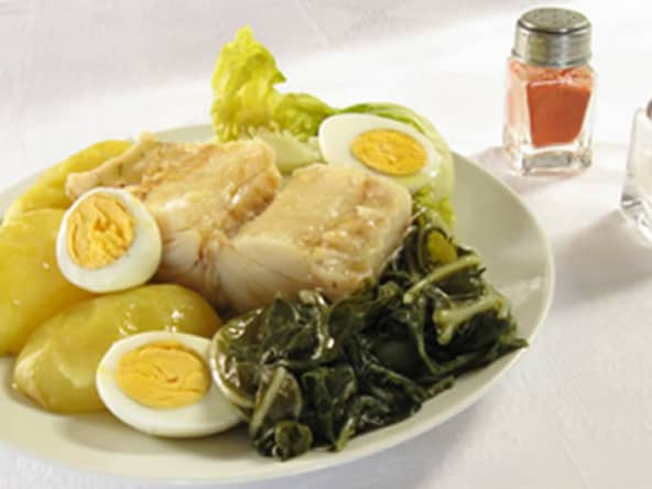 Morue de Noël cuit avec des légumes