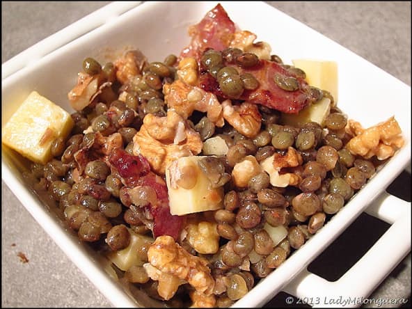 Salade de lentilles au cantal et aux noix
