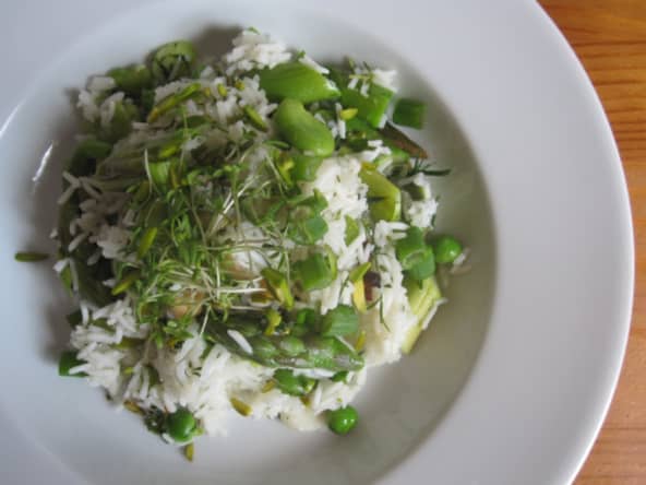 Riz aux légumes de printemps et épices