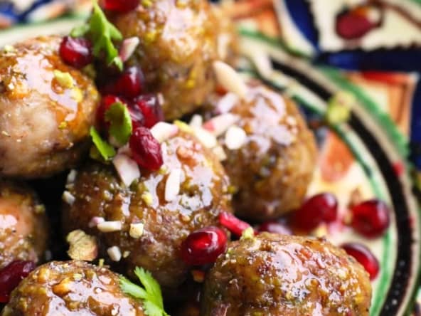 Boulettes de poulet aux pistaches et à la grenade