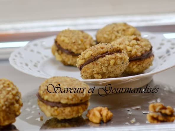 Biscuits aux noix et au café