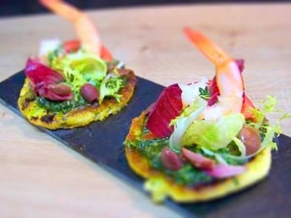 Bruschetta de polenta au pesto de fanes de radis