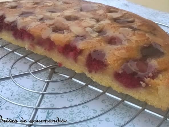 Tarte amandine aux framboises et fève tonka