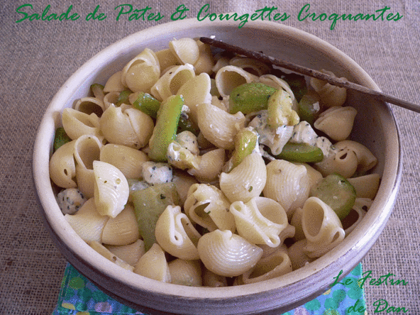 Salade de Pâtes aux Courgettes Croquantes, Dés de Fromage Frais