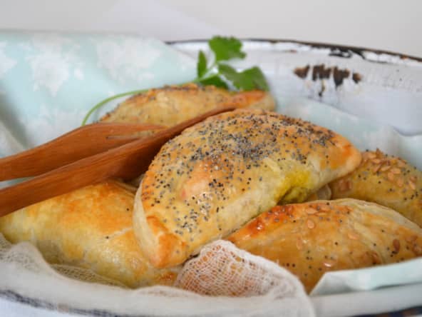 Chaussons végétaux croustillants aux légumes, émincés de lupin et épices