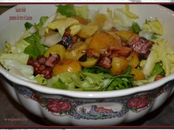 Salade tiède aux pommes de terre et lardons