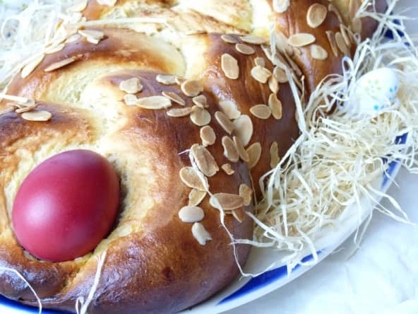 Tsoureki, la brioche aux parfums hellènes