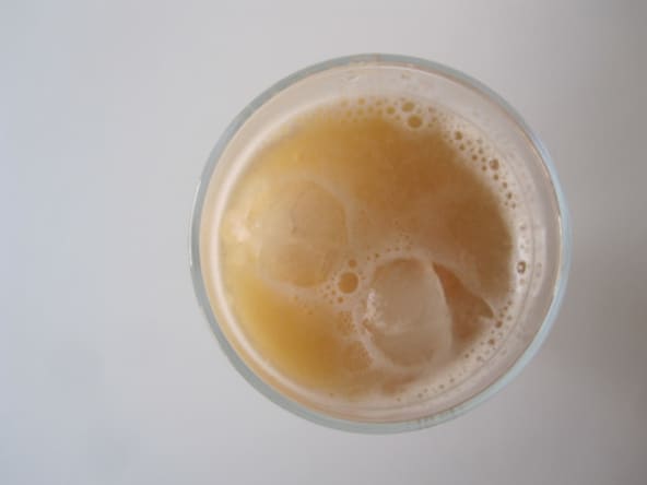 Rhubarbade comme une citronnade à la rhubarbe