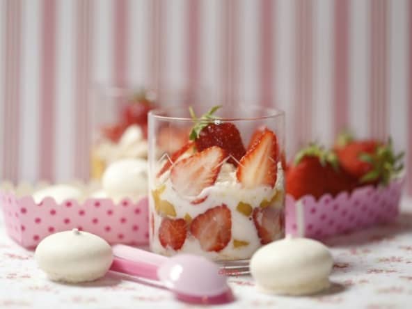 Pavlova express mangue et fraise