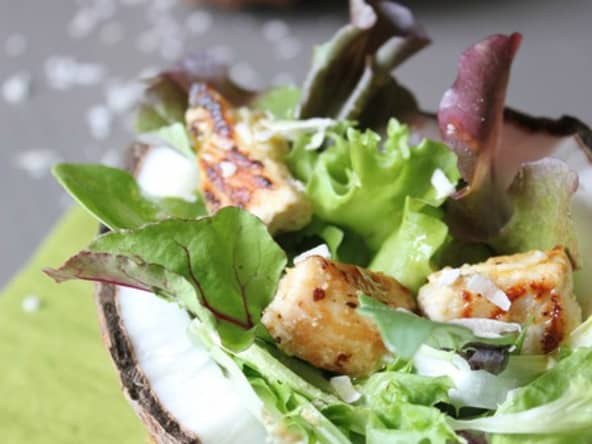 Salade de poulet noix de coco