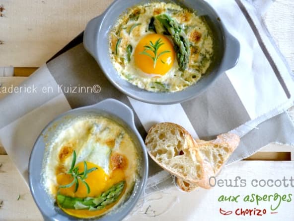 Oeufs cocotte aux asperges vertes bio et chorizo