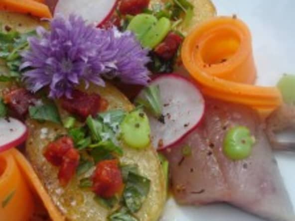 Pommes de terre rôties à l'huile de chorizo, maquereau cuit et cru parfumé au cognac et à l'orange