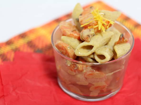 Salade de pâtes aux carottes rôties sauce tahini