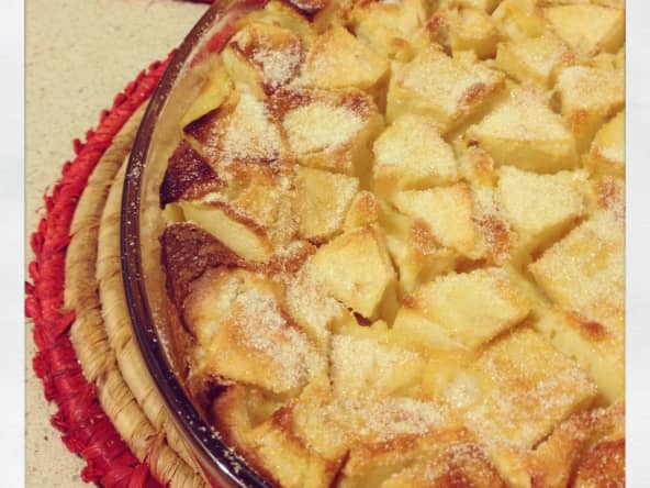 Le clafoutis aux pommes et aux pruneaux
