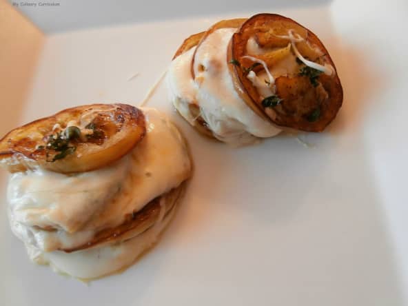 Aubergine blanche, mozzarella, basilic à petites feuilles