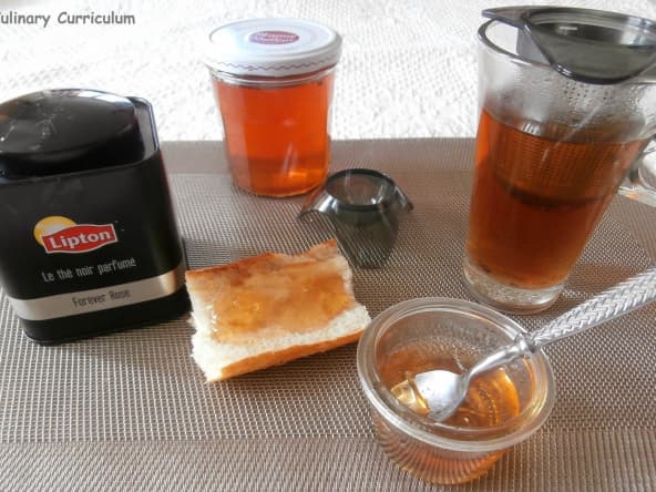 Gelée de thé à la rose