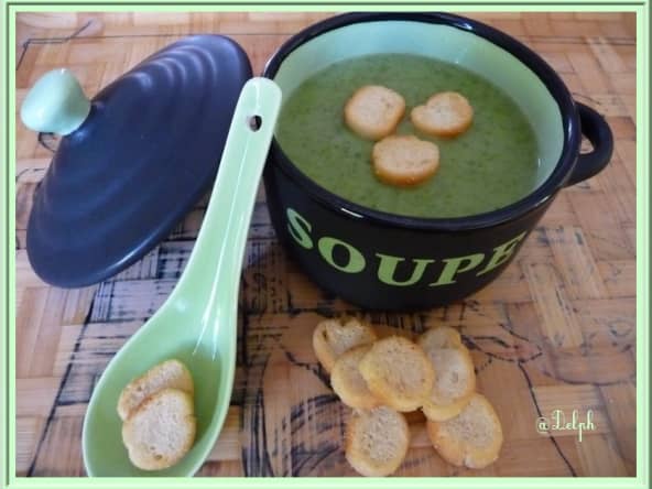 Soupe aux fanes de radis