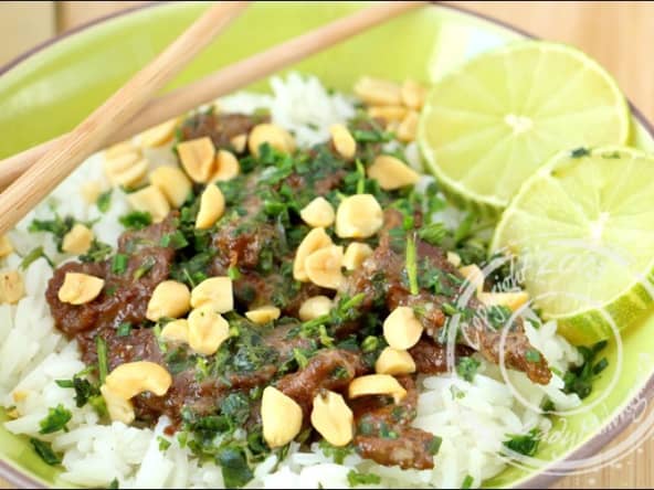 Boeuf thaï aux cacahuètes