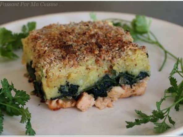 Parmentier de saumon aux épinards en croûte de noisettes