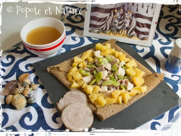 Galette bretonne à l'andouille de Guéméné, aux pommes cidrées et aux fèves