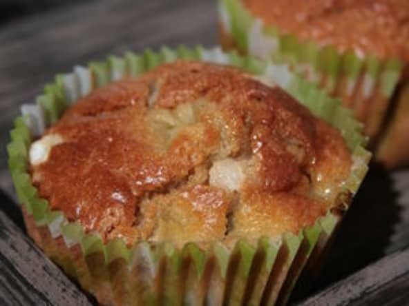 Mufins à la rhubarbe et au sucre perlé