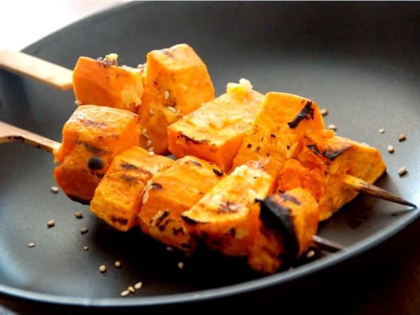 Patate douce marinée et grillée au BBQ