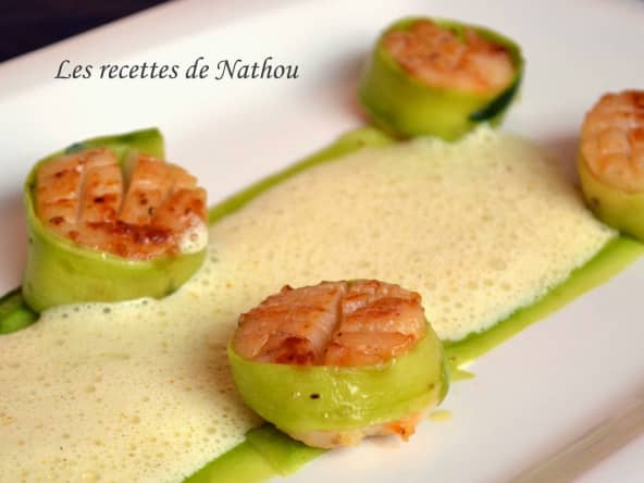 Saint-Jacques aux courgettes, émulsion au curry