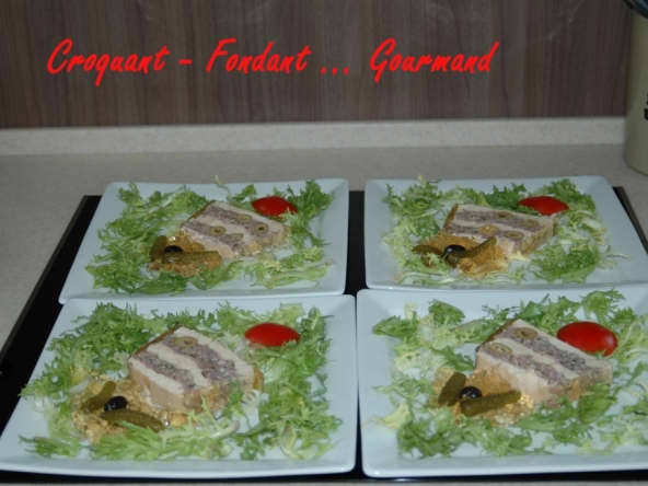 Terrine de poulet en gelée