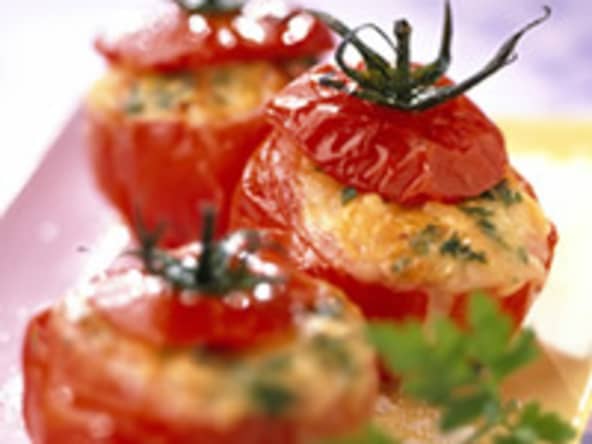 Tomates farcies aux épinards et au chèvre