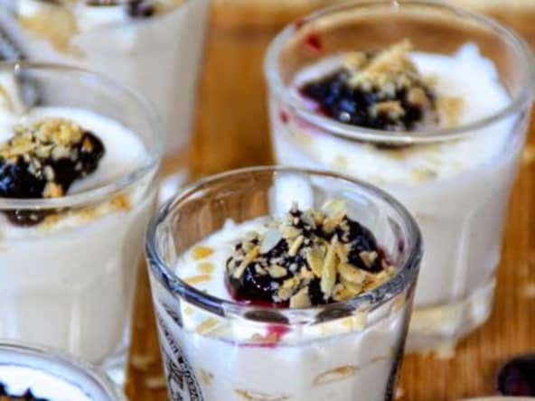 Pana cotta chèvre amandes myrtilles