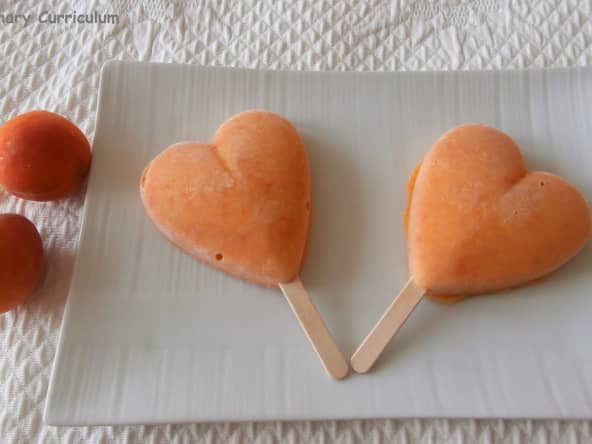 Glace à l'abricot sans sorbetière